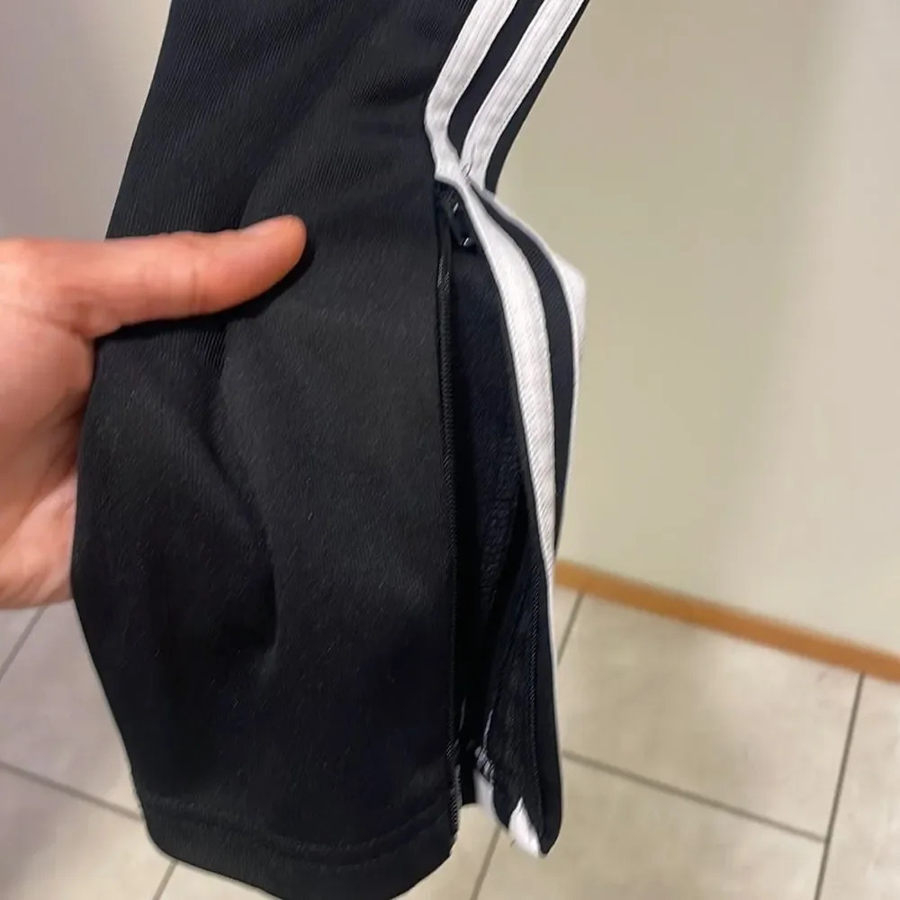 Adidas kids sweatpants - Picture 9 of 16